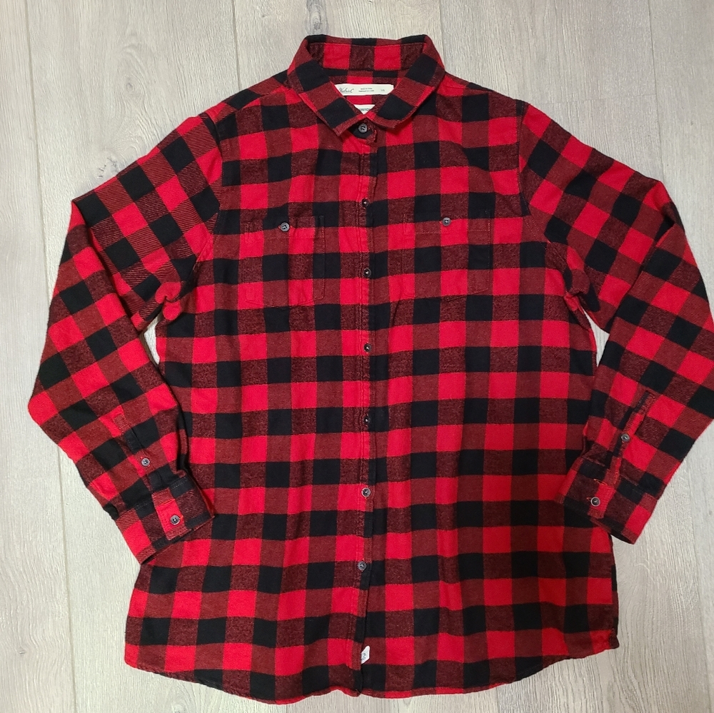 Woolrich Red and Black Buffalo Plaid Button-Down Shirt